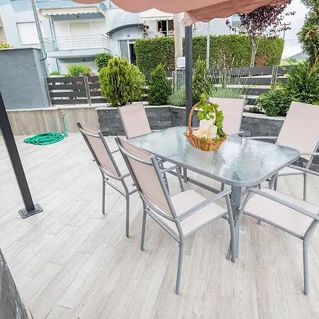 Apartman Design Efharis Néa Péramos