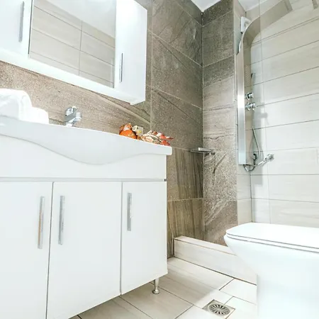 Design Efharis Apartman